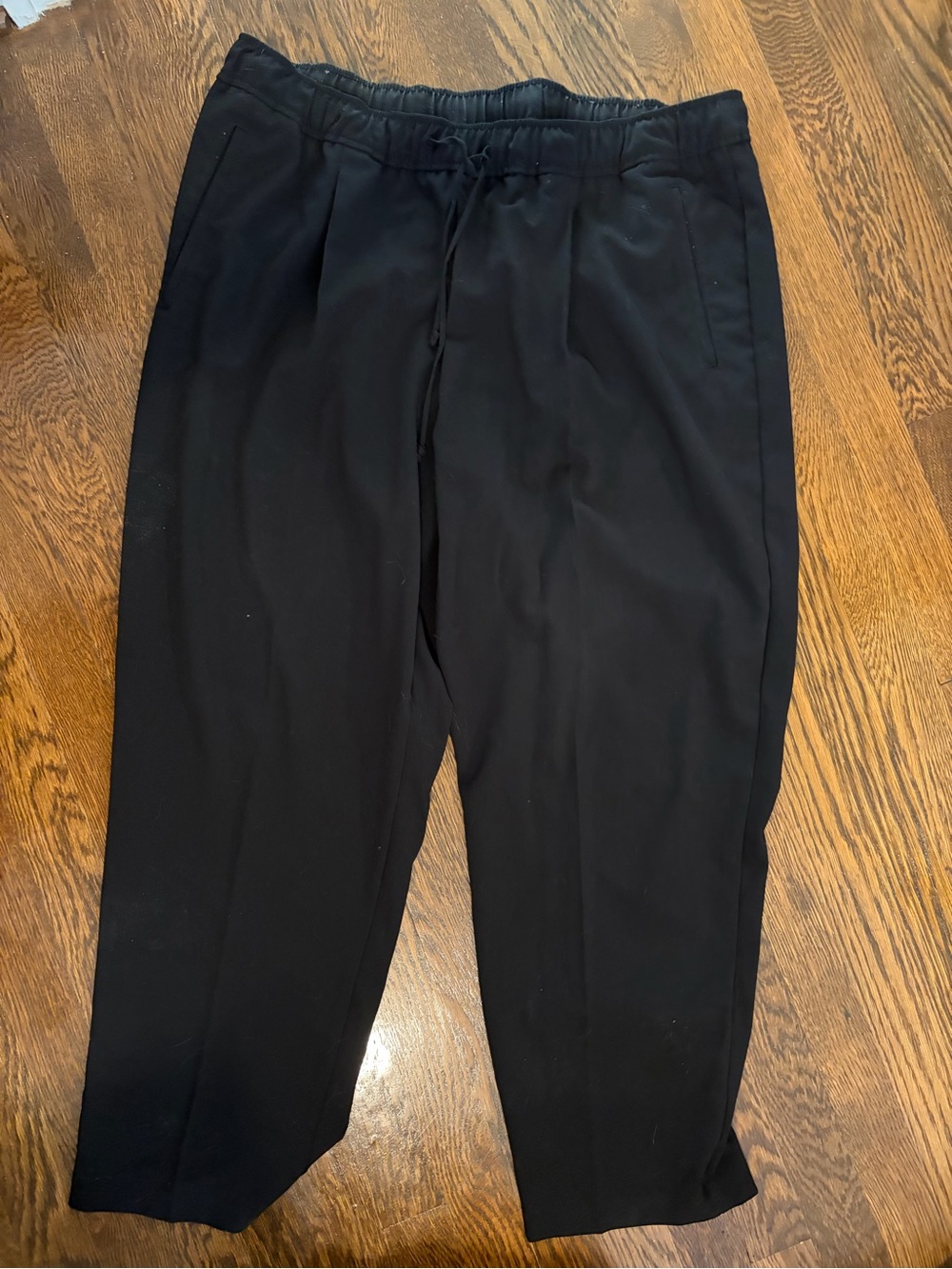 Old Navy Women’s Black Drawstring Pull-On Dress Pants